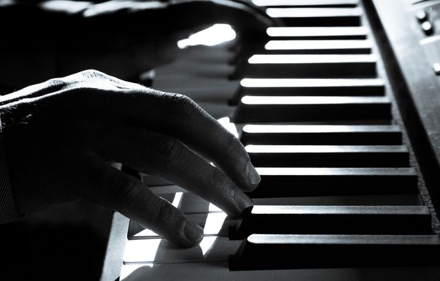 Piano jazz : apprendre les voicings et commencer à improviser Piano jazz : apprendre les voicings et commencer à improviser