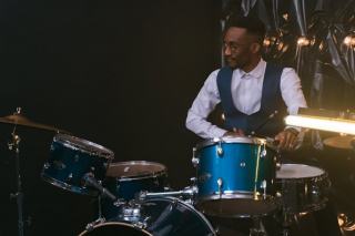 Initiation au Jazz : Gammes, Improvisation et Standards